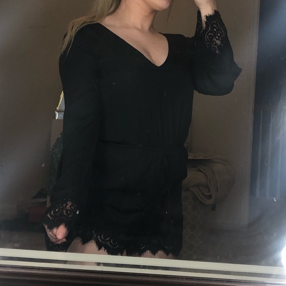 Kendall and Kylie romper - Picture 2 of 3